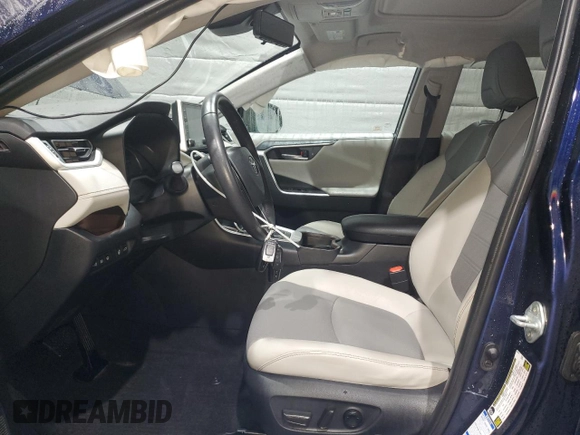 2019 Toyota RAV4 Limited with VIN 2T3N1RFV8KC055886, listed as a Copart auction lot 50553305 with 70,190 mi miles and Salvage Title. Bid and sale history available at carsss.com. Image 7.