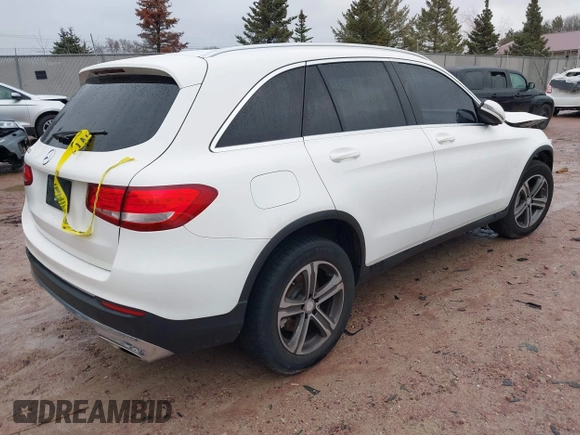 2017 Mercedes-Benz GLC 300 z VIN WDC0G4JB9HF186711, wystawiony jako IAAI lot #40883506 z przebiegiem 117 683 mil mil oraz . Historia ofert i sprzedaży dostępna na DreamBid. Obrazek 4.
