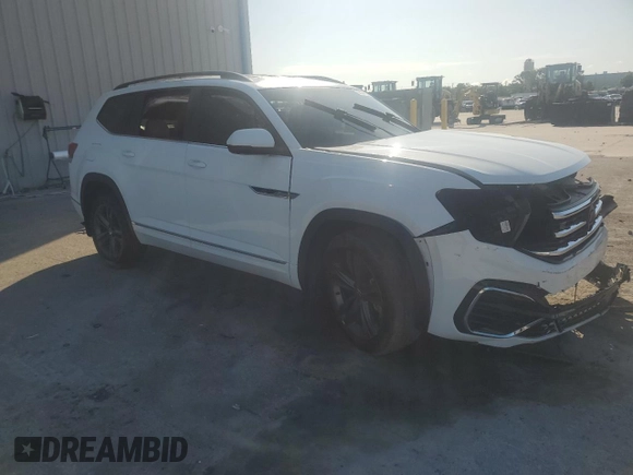 2021 Volkswagen Atlas SE with VIN 1V2MR2CA4MC585742, listed as a Copart auction lot 62234165 with 65,608 mi miles and Non repairable. Bid and sale history available at DreamBid. Image 4.