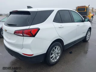2022 Chevrolet Equinox LS with VIN 3GNAXHEV7NS222805, listed as a IAAI auction lot 41595840 with 37,430 mi miles. Bid and sale history available at carsss.com. Image 4.