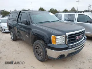 2011 GMC Sierra 1500 Work Truck z VIN 1GTN1TEX5BZ427988, wystawiony jako IAAI lot #41145994 z przebiegiem 152 219 mil mil oraz . Historia ofert i sprzedaży dostępna na DreamBid. Obrazek 1.