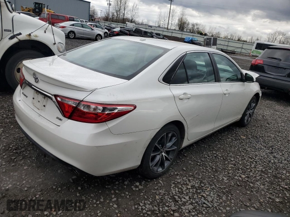 2017 Toyota Camry XLE with VIN 4T1BF1FK6HU341084, listed as a Copart auction lot 47656885 with 61,365 mi miles and Salvage Title. Bid and sale history available at carsss.com. Image 3.