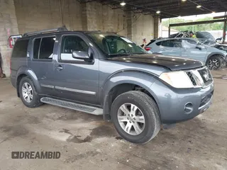 2012 Nissan Pathfinder SV z VIN 5N1AR1NB2CC641028, wystawiony jako IAAI lot #42247579 z przebiegiem 90 313 mil mil oraz . Historia ofert i sprzedaży dostępna na DreamBid. Obrazek 1.