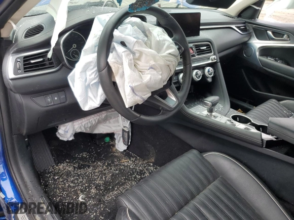 2022 Genesis G70 2.0T with VIN KMTG34TA1NU093128, listed as a Copart auction lot 72120864 with 37,054 mi miles and Salvage Title. Bid and sale history available at DreamBid. Image 8.