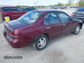 1997 Nissan Altima XE z VIN 1N4BU31D9VC185791, wystawiony jako IAAI lot #42209165 z przebiegiem 90 942 mil mil oraz . Historia ofert i sprzedaży dostępna na DreamBid. Obrazek 4.