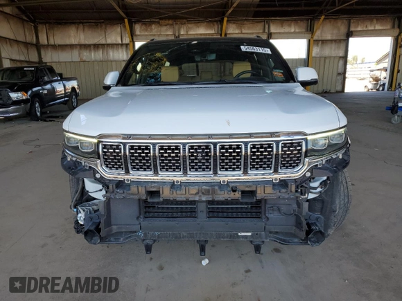 2022 Jeep Grand Wagoneer Series III z VIN 1C4SJVGJ0NS118742, wystawiony jako Copart lot #54563115 z przebiegiem 65 721 mil mil oraz Szkoda całkowita • Salvage title. Historia ofert i sprzedaży dostępna na DreamBid. Obrazek 5.