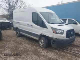 2019 Ford Transit z VIN 1FTYR1CM4KKA00667, wystawiony jako IAAI lot #41430228 z przebiegiem 252 757 mil mil oraz . Historia ofert i sprzedaży dostępna na DreamBid. Obrazek 1.
