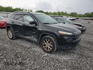 2016 Jeep Cherokee Latitude z VIN 1C4PJMCS1GW199566, wystawiony jako Copart lot #54073365 z przebiegiem 85 650 mil mil oraz Szkoda całkowita • Salvage title. Historia ofert i sprzedaży dostępna na DreamBid. Obrazek 4.