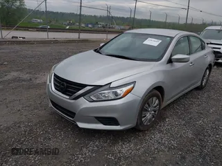 2016 Nissan Altima SL with VIN 1N4AL3AP2GC136668, listed as a IAAI auction lot 42074643 with 117,198 mi miles and . Bid and sale history available at carsss.com. Image 2.