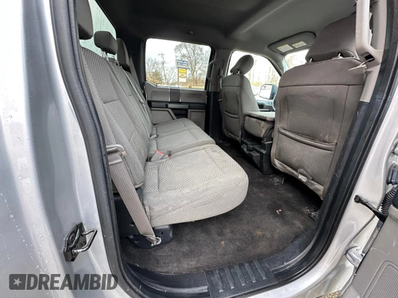 2018 Ford F-150 XL with VIN 1FTEW1EG5JFD16525, listed as a Copart auction lot 44023715 with 202,325 mi miles and Clean Title. Bid and sale history available at carsss.com. Image 6.