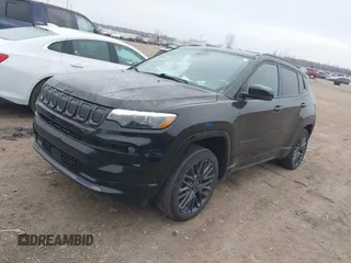 2022 Jeep Compass High Altitude with VIN 3C4NJDCB6NT212869, listed as a IAAI auction lot 41295122 with 34,601 mi miles and . Bid and sale history available at carsss.com. Image 18.