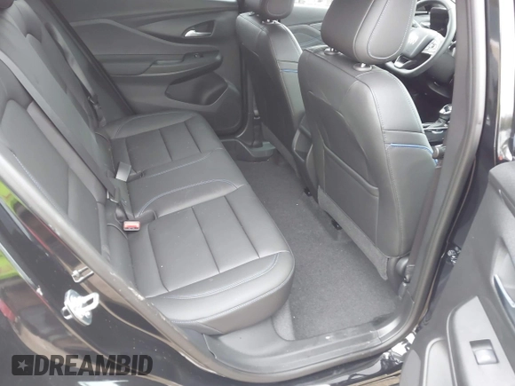 2025 Buick Envista Sport Touring with VIN KL47LBEPXSB032964, listed as a IAAI auction lot 41253381 with 889 mi miles and . Bid and sale history available at DreamBid. Image 8.