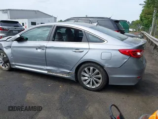 2017 Hyundai Sonata Sport z VIN 5NPE34AF6HH546968, wystawiony jako IAAI lot #42084901 z przebiegiem 80 407 mil mil oraz . Historia ofert i sprzedaży dostępna na DreamBid. Obrazek 3.