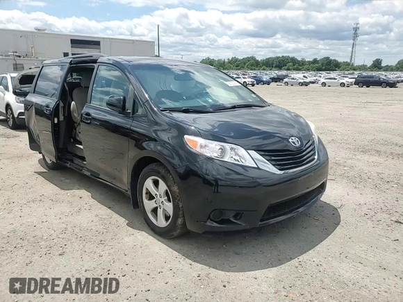 2016 Toyota Sienna LE AAS z VIN 5TDKK3DC6GS751426, wystawiony jako Copart lot #58335685 z przebiegiem 57 665 mil mil oraz Szkoda całkowita • Salvage title. Historia ofert i sprzedaży dostępna na DreamBid. Obrazek 14.