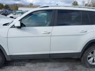 2019 Volkswagen Atlas SE с VIN 1V2LR2CA7KC602431, выставлен на аукционе IAAI как лот 41462436 с пробегом 66 186 миль миль и . История ставок и продаж доступна на DreamBid. Изображение 14.