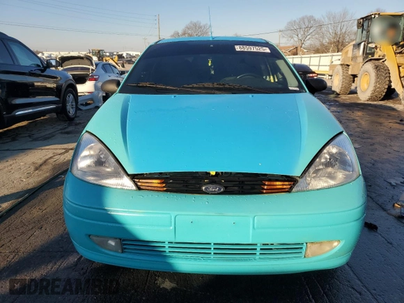 2000 Ford Focus ZX3 with VIN 3FAHP3131YR213601, listed as a Copart auction lot 88597525 with 134,724 mi miles and Salvage title. Bid and sale history available at DreamBid. Image 5.