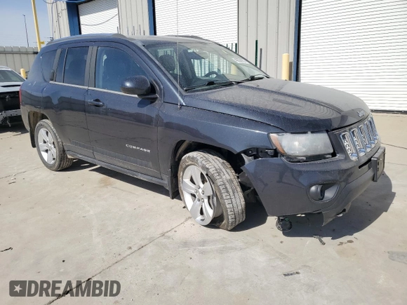 2014 Jeep Compass Latitude with VIN 1C4NJDEB8ED530267, listed as a Copart auction lot 49358905 with 184,965 mi miles and Salvage Title. Bid and sale history available at DreamBid. Image 4.