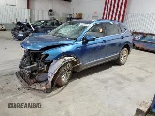 2018 Volkswagen Tiguan SEL with VIN 3VV3B7AX7JM055203, listed as a Copart auction lot 51358485 with 61,352 mi miles and Salvage Title. Bid and sale history available at DreamBid. Image 1.