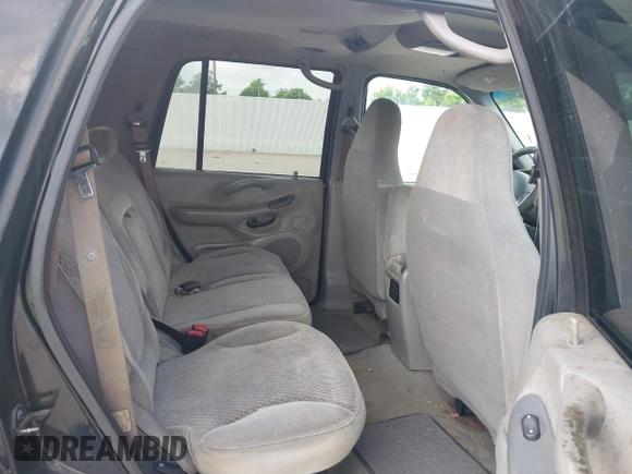1998 Ford Expedition XLT z VIN 1FMRU17L0WLB19722, wystawiony jako IAAI lot #42477187 z przebiegiem 205 236 mil mil oraz . Historia ofert i sprzedaży dostępna na DreamBid. Obrazek 8.