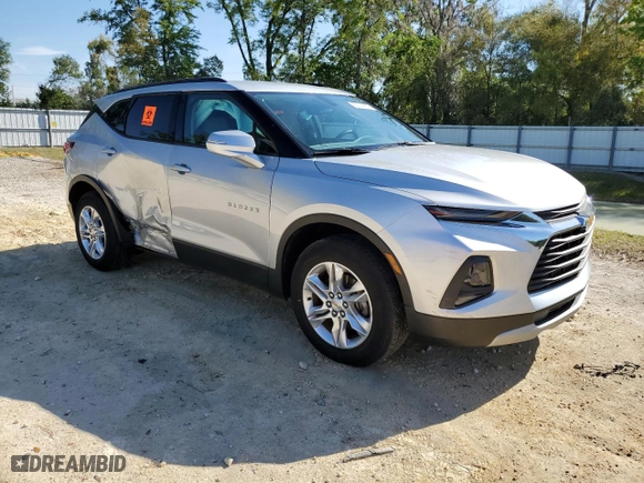 2020 Chevrolet Blazer LT with VIN 3GNKBDRS9LS588421, listed as a Copart auction lot 50704135 with 16,988 mi miles and Salvage Title. Bid and sale history available at carsss.com. Image 4.