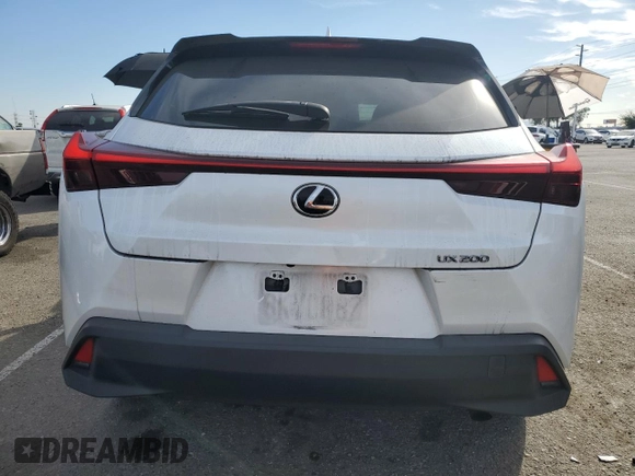 2019 Lexus UX 200 z VIN JTHY3JBH4K2014363, wystawiony jako Copart lot #79135754 z przebiegiem 92 751 mil mil oraz Szkoda całkowita • Salvage title. Historia ofert i sprzedaży dostępna na DreamBid. Obrazek 6.