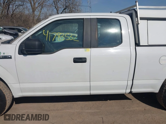 2017 Ford F-150 XL with VIN 1FTEX1E82HFA67391, listed as a IAAI auction lot 41783532 with 195,258 mi miles. Bid and sale history available at carsss.com. Image 14.
