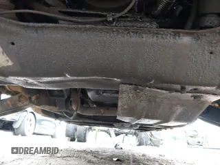 2000 GMC Sierra 3500 z VIN 1GTHK33F9YF413736, wystawiony jako IAAI lot #42197845 z przebiegiem 255 855 mil mil oraz . Historia ofert i sprzedaży dostępna na DreamBid. Obrazek 21.