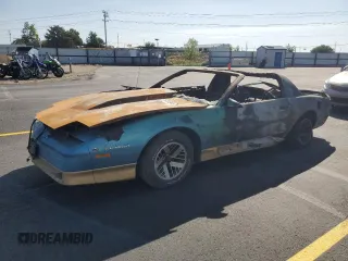 1989 Pontiac Firebird z VIN 1G2FS21S1KL231771, wystawiony jako Copart lot #57613345 z przebiegiem Nie podano mil oraz Szkoda całkowita • Salvage title. Historia ofert i sprzedaży dostępna na DreamBid. Obrazek 1.