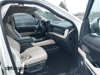 2023 Ford Expedition Platinum with VIN 1FMJU1M88PEA05387, listed as a IAAI auction lot 41247717 with 25,934 mi miles. Bid and sale history available at carsss.com. Image 5.