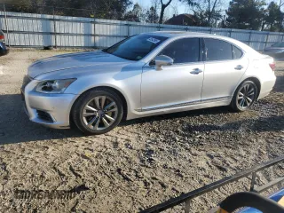 2013 Lexus LS 460 z VIN JTHCL5EFXD5016857, wystawiony jako Copart lot #48542885 z przebiegiem 199 899 mil mil oraz Szkody całkowita. Historia ofert i sprzedaży dostępna na DreamBid. Obrazek 1.