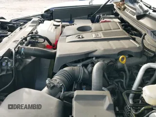 2023 Toyota Tundra SR5 z VIN 5TFLA5EC2PX019015, wystawiony jako IAAI lot #41449608 z przebiegiem 21 944 mil mil oraz . Historia ofert i sprzedaży dostępna na DreamBid. Obrazek 19.