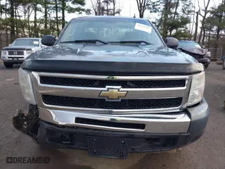 2011 Chevrolet Silverado 1500 LS with VIN 1GCRKREA3BZ309693, listed as a IAAI auction lot 41828266 with 120,773 mi miles. Bid and sale history available at carsss.com. Image 12.