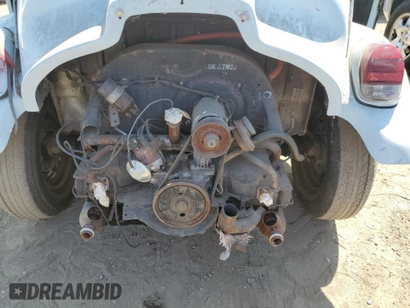 1969 Volkswagen Beetle z VIN 119467543, wystawiony jako Copart lot #59442045 z przebiegiem 9 895 mil mil oraz Czysty tytuł • Clean title. Historia ofert i sprzedaży dostępna na DreamBid. Obrazek 11.