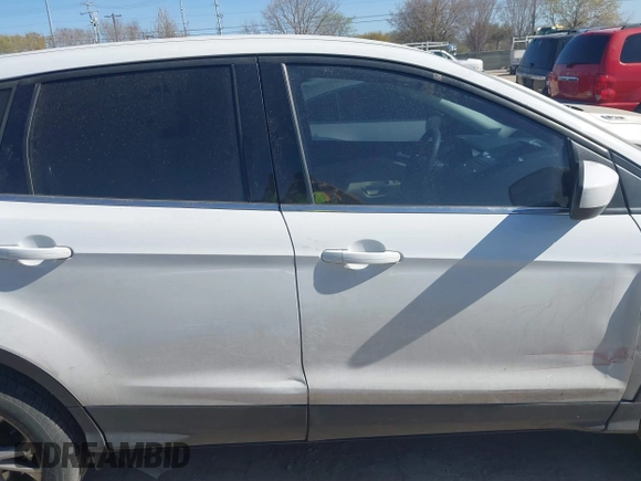 2017 Ford Escape SE with VIN 1FMCU0G90HUD85582, listed as a IAAI auction lot 41733013 with 129,961 mi miles and . Bid and sale history available at DreamBid. Image 13.