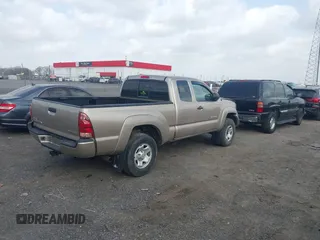 2006 Toyota Tacoma with VIN 5TEUU42N96Z268219, listed as a IAAI auction lot 41833805 with 151,872 mi miles. Bid and sale history available at carsss.com. Image 4.