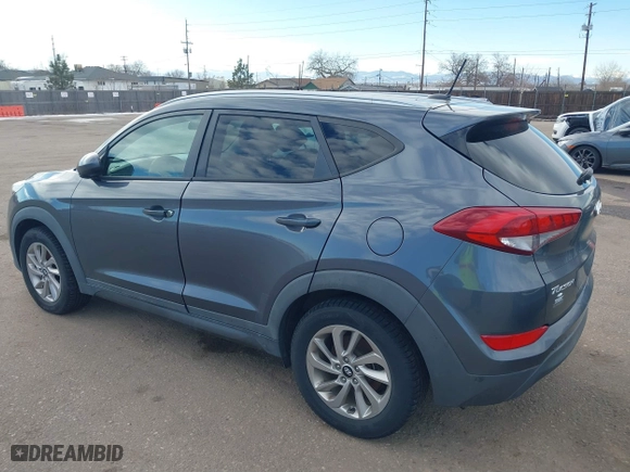 2016 Hyundai Tucson SE with VIN KM8J3CA43GU090127, listed as a IAAI auction lot 41488094 with 122,676 mi miles. Bid and sale history available at carsss.com. Image 3.