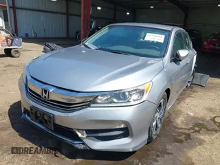 2017 Honda Accord LX with VIN 1HGCR2F33HA163393, listed as a IAAI auction lot 41910028 with 99,282 mi miles. Bid and sale history available at carsss.com. Image 17.