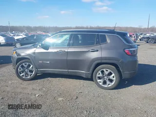 2021 Jeep Compass Limited with VIN 3C4NJDCB0MT583329, listed as a IAAI auction lot 41701976 with 57,815 mi miles and . Bid and sale history available at carsss.com. Image 14.