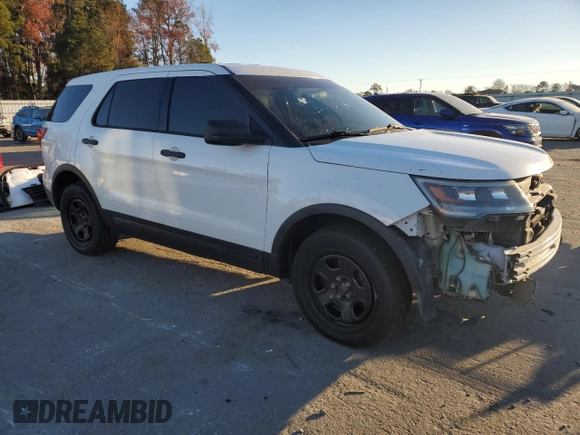 2016 Ford Utility Police Interceptor with VIN 1FM5K8AR4GGC94883, listed as a Copart auction lot 83834224 with 117,539 mi miles and Salvage Title. Bid and sale history available at carsss.com. Image 4.