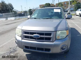2008 Ford Escape Limited with VIN 1FMCU04188KE20184, listed as a IAAI auction lot 41809075 with 158,116 mi miles. Bid and sale history available at carsss.com. Image 12.