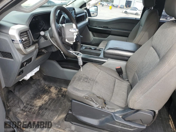 2021 Ford F-150 XL z VIN 1FTFX1E88MKD37116, wystawiony jako Copart lot #74343734 z przebiegiem 167 109 mil mil oraz Szkoda całkowita • Salvage title. Historia ofert i sprzedaży dostępna na DreamBid. Obrazek 7.