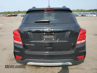 2020 Chevrolet Trax LT with VIN KL7CJPSB2LB336966, listed as a Copart auction lot 59807465 with 31,878 mi miles and Salvage title. Bid and sale history available at DreamBid. Image 6.