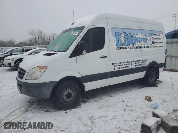 2013 Mercedes-Benz Sprinter with VIN WD3PF0CCXD5738068, listed as a Copart auction lot 86983934 with 348,679 mi miles and Salvage Title. Bid and sale history available at DreamBid. Image 1.