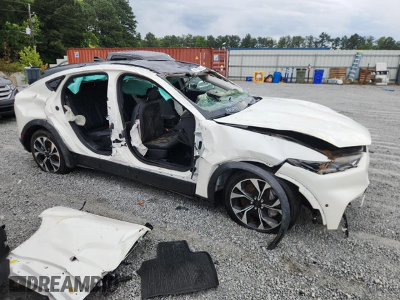 2024 Ford Mustang Mach-E Select with VIN 3FMTK1R45RMA15277, listed as a Copart auction lot 61598805 with Not provided miles and Clean title. Bid and sale history available at DreamBid. Image 4.