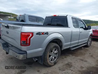 2016 Ford F-150 XLT with VIN 1FTEX1EP0GFD37305, listed as a IAAI auction lot 40364610 with 105,715 mi miles. Bid and sale history available at carsss.com. Image 4.