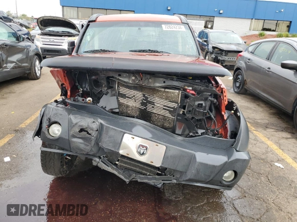 2007 Dodge Nitro SXT with VIN 1D8GU28K97W587506, listed as a Copart auction lot 72824234 with 221,093 mi miles and Clean Title. Bid and sale history available at DreamBid. Image 5.