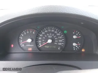 2004 Kia Sorento LX with VIN KNDJD733045243758, listed as a IAAI auction lot 41033516 with 183,831 mi miles. Bid and sale history available at carsss.com. Image 7.