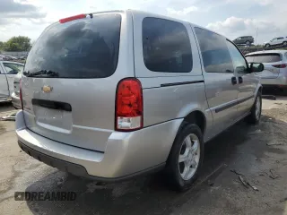 2008 Chevrolet Uplander LS with VIN 1GNDV23138D139490, listed as a Copart auction lot 70495214 with 169,097 mi miles and Salvage Title. Bid and sale history available at carsss.com. Image 3.