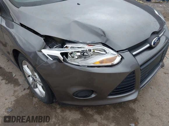 2014 Ford Focus SE with VIN 1FADP3F24EL105899, listed as a IAAI auction lot 41840399 with 90,074 mi miles. Bid and sale history available at carsss.com. Image 6.