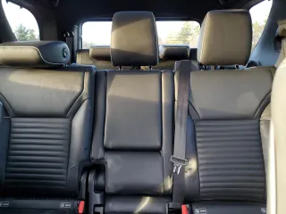 2019 Land Rover Discovery HSE with VIN SALRR2RVXKA086687, listed as a Copart auction lot 83082814 with 61,603 mi miles and Salvage Title. Bid and sale history available at DreamBid. Image 10.